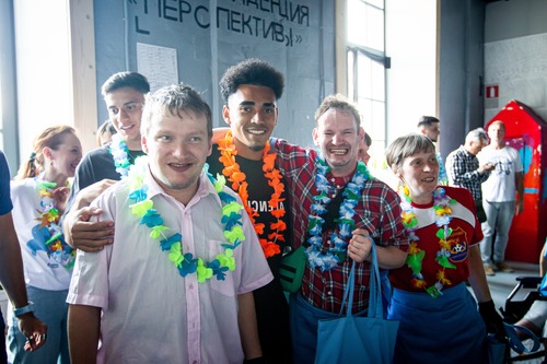 Полузащитники футбольного клуба "Зенит" посетили кулинарный мастер-класс в "Нормальном месте"
