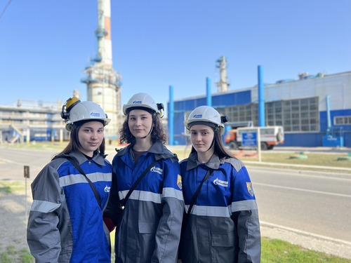Студенты Уфимского государственного нефтяного технического университета