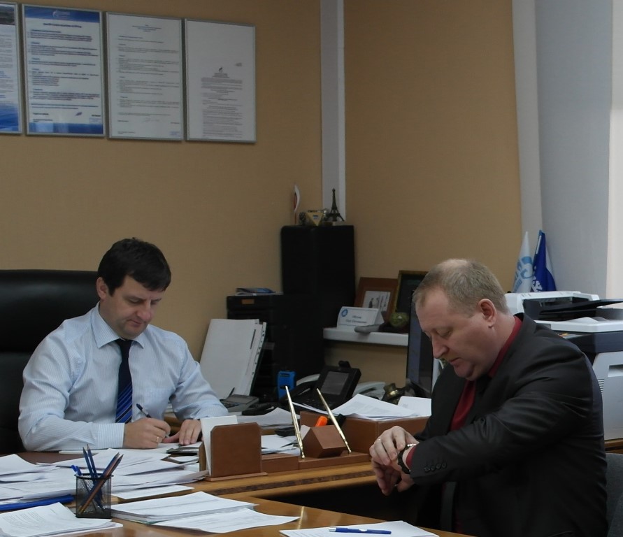 В составе оценочной комиссии принимал участие Владимир Пономарев (справа), начальник Управления по делам гражданской обороны и чрезвычайным ситуациям МО Пуровский район