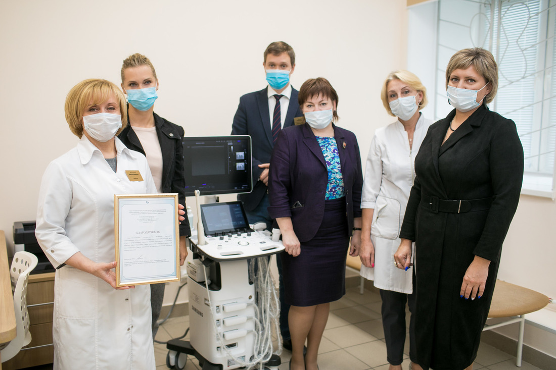 Специалисты центра, представители Комитета здравоохранения и ООО "Газпром переработка"