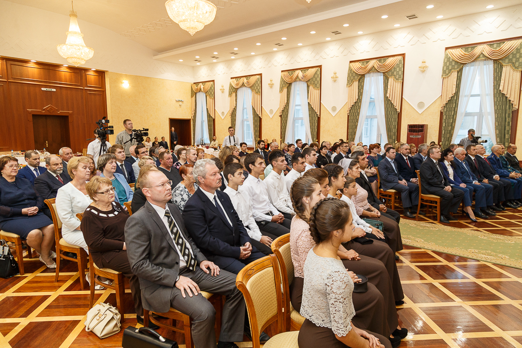 Глава региона вручил государственные награды жителям Республики Коми