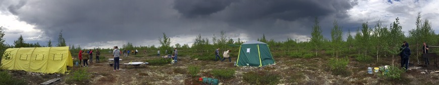 Молодежь ЗПКТ обустраивает лагерь