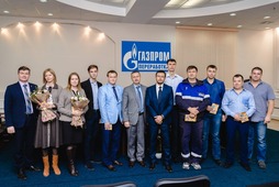 Участники конкурса «Как деятельность ПАО „Газпром“ влияет на качество жизни» и члены конкурсной комиссии
