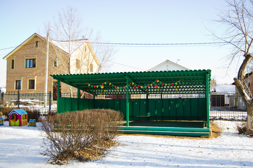 Теневой навес на игровой площадке детского сада № 34 г. Оренбурга