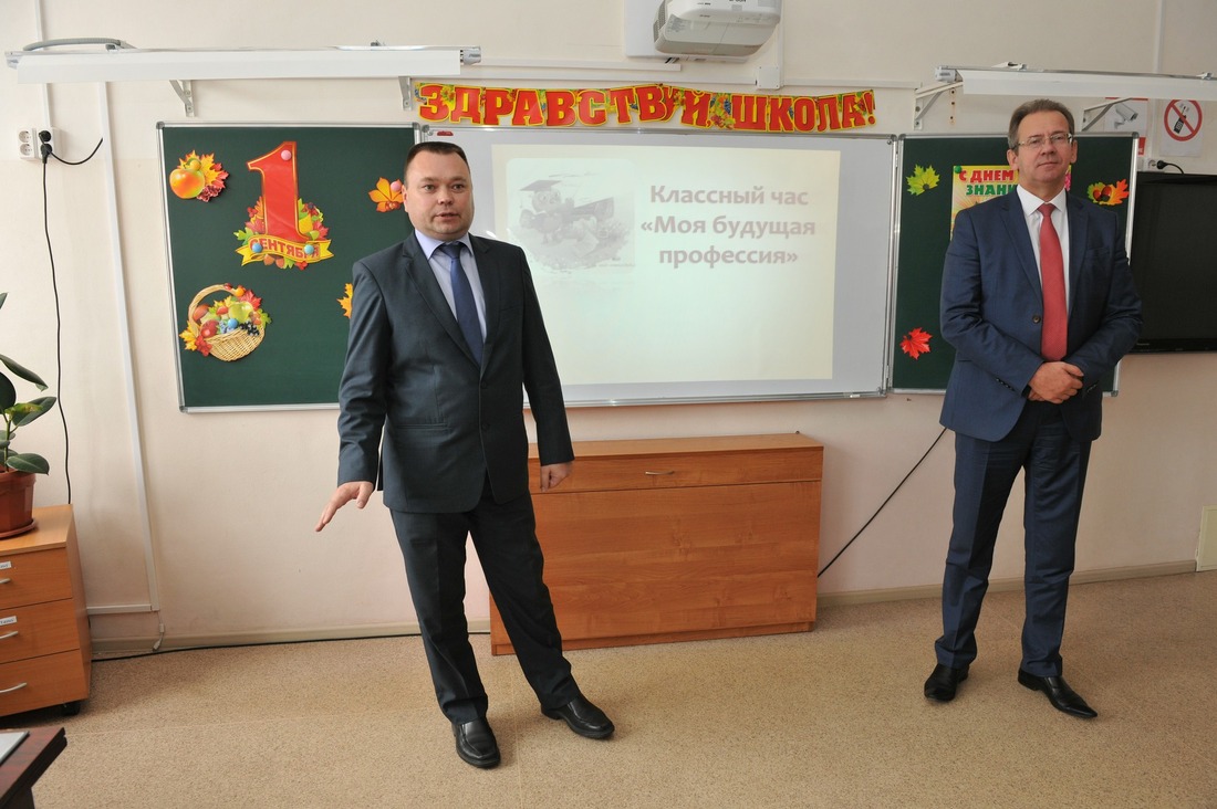 Заместители директора Сургутского ЗСК  — Сергей Иванов и Валерий Кузменок