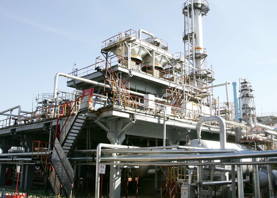 Доля Оренбургского газоперерабатывающего завода в общем объеме переработки природного газа ООО "Газпром переработка" — более 60 процентов