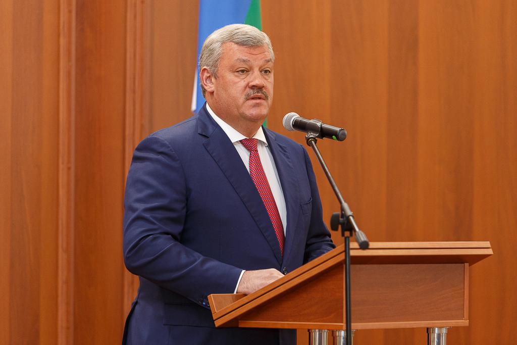 Глава Республики Коми Сергей Гапликов поздравил собравшихся с наступающими праздниками