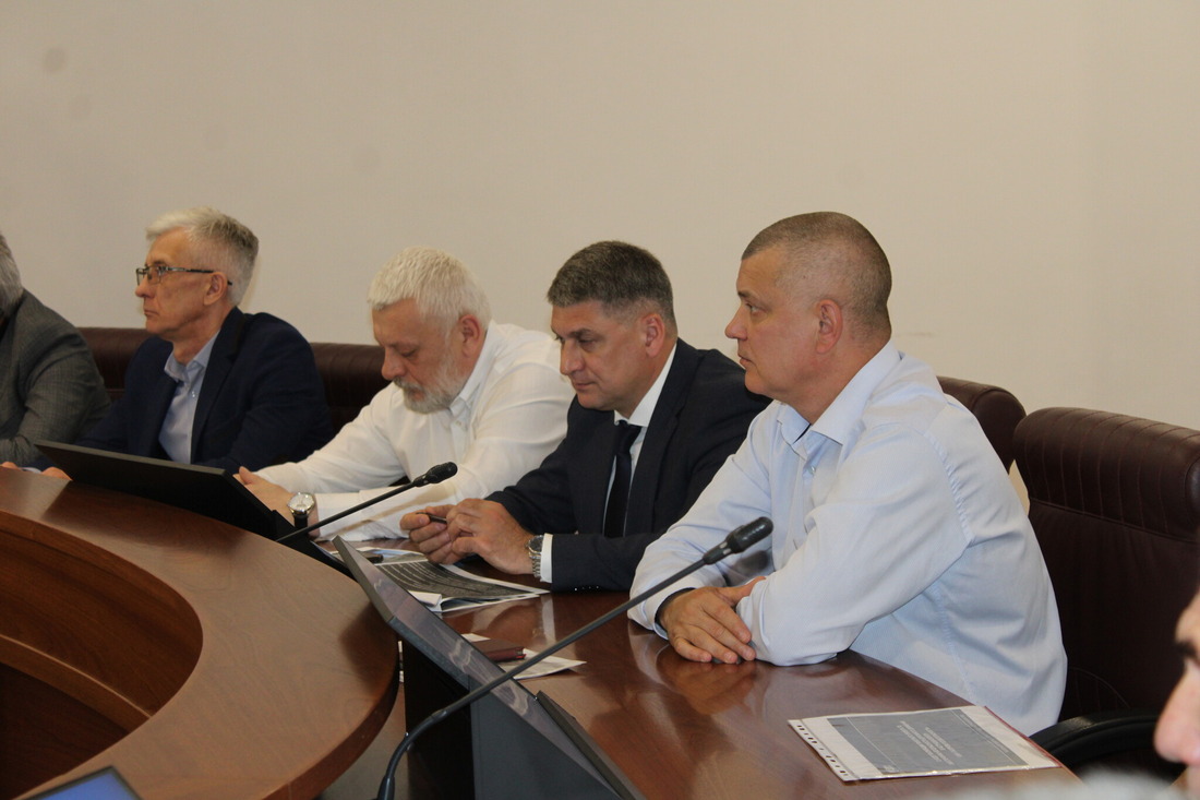 Представители компании "Газпром переработка"