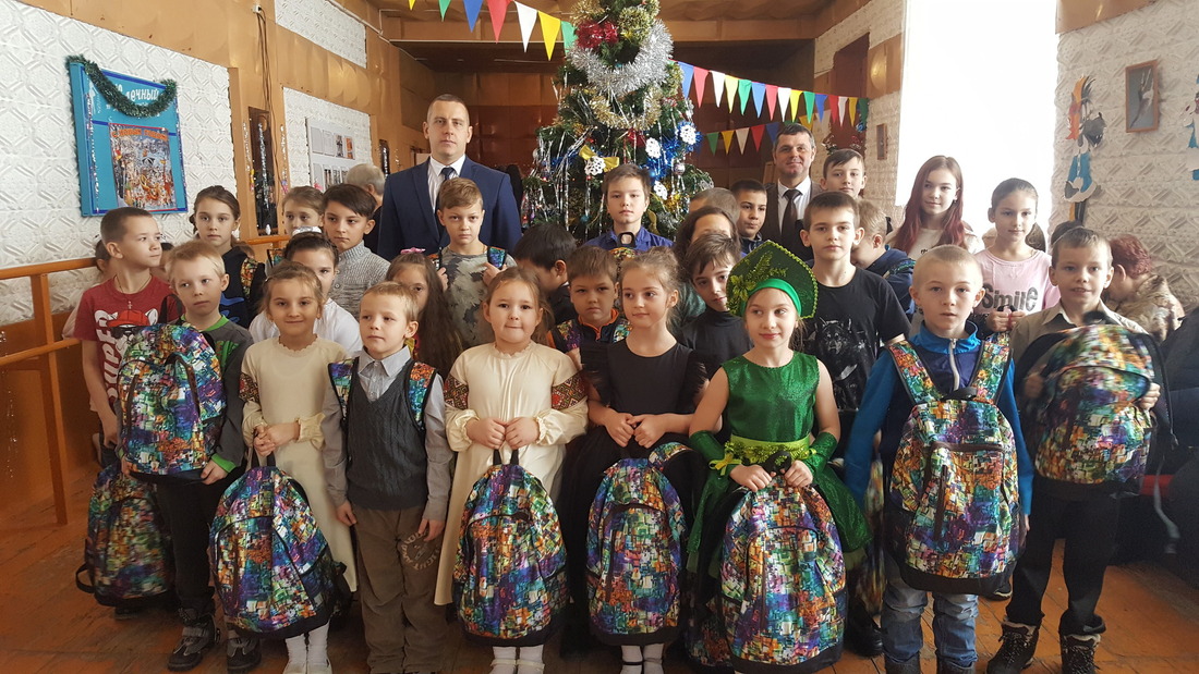 На рождественском утреннике на хуторе Степановском подарки от газовиков получили 30 детей