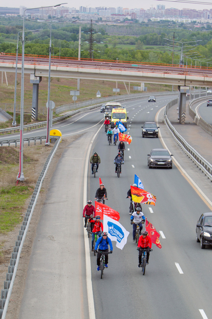 Велосипедисты преодолели путь от центра Оренбурга до заводской Аллеи Славы