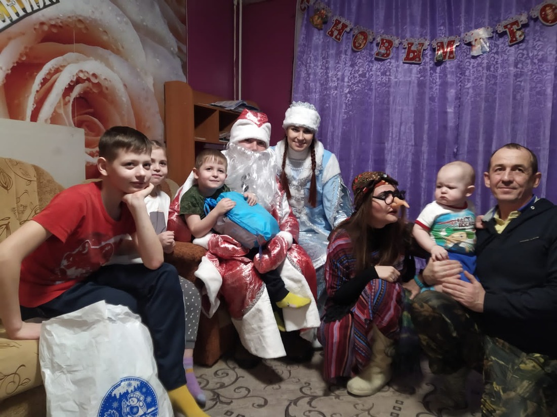 Представители СМУС Сосногорского ГПЗ навестили детей из семей попавших в трудную жизненную ситуацию