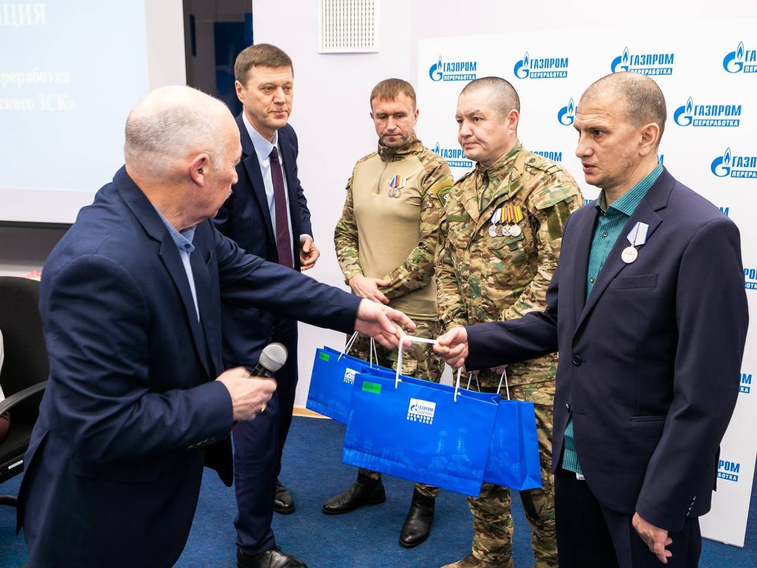 Поздравление на Сургутском ЗСК