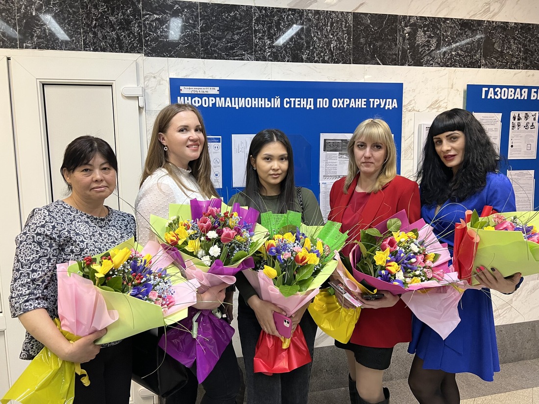 Волонтеры Астраханского ГПЗ и члены семей мобилизованных работников