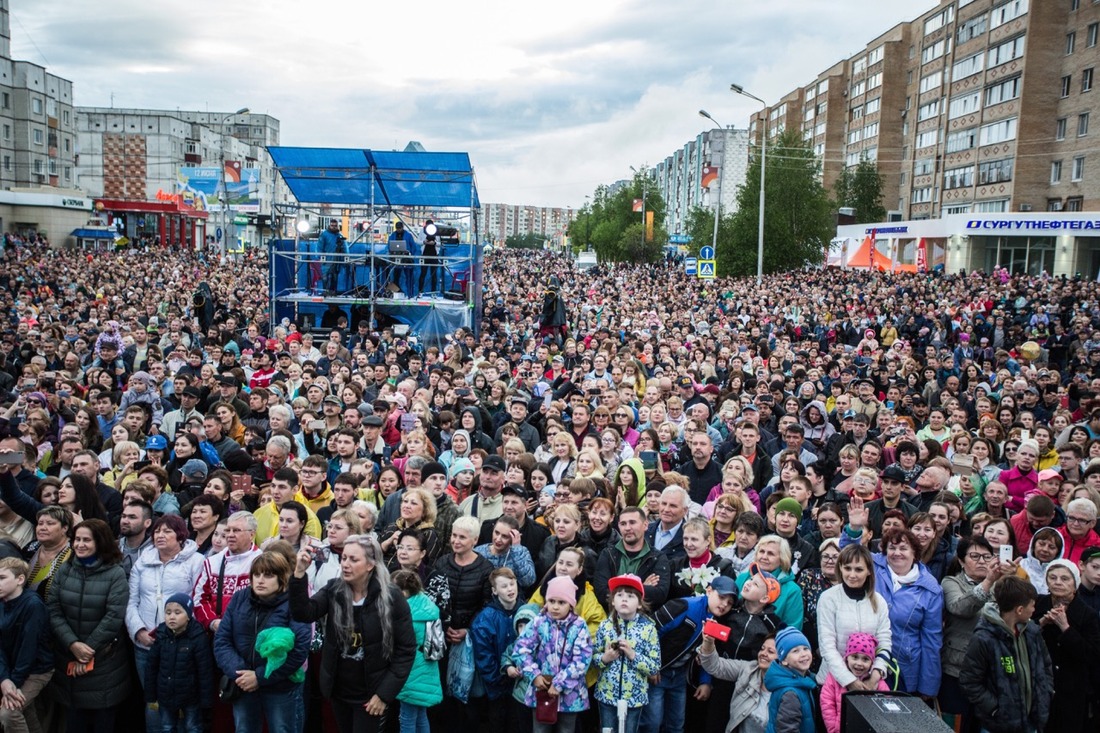 В день праздника на центральной улице города