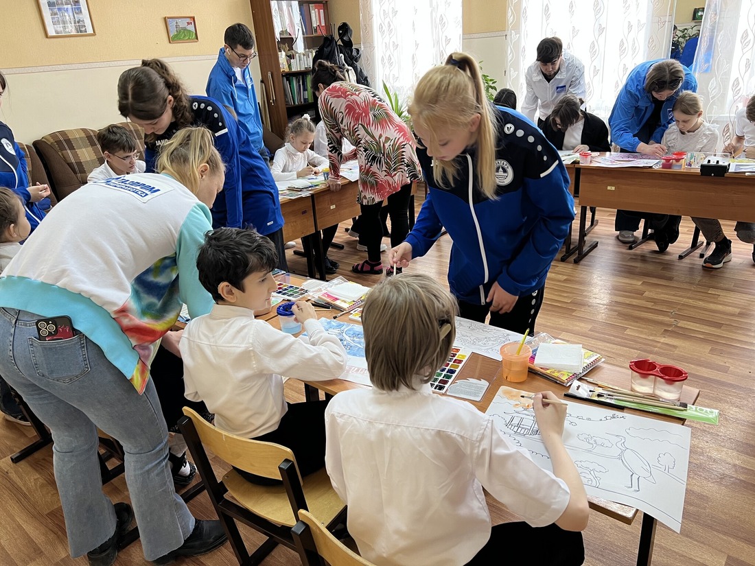 Впервые участие в творческом уроке приняли спортсменки женской команды ФК "Волгарь"
