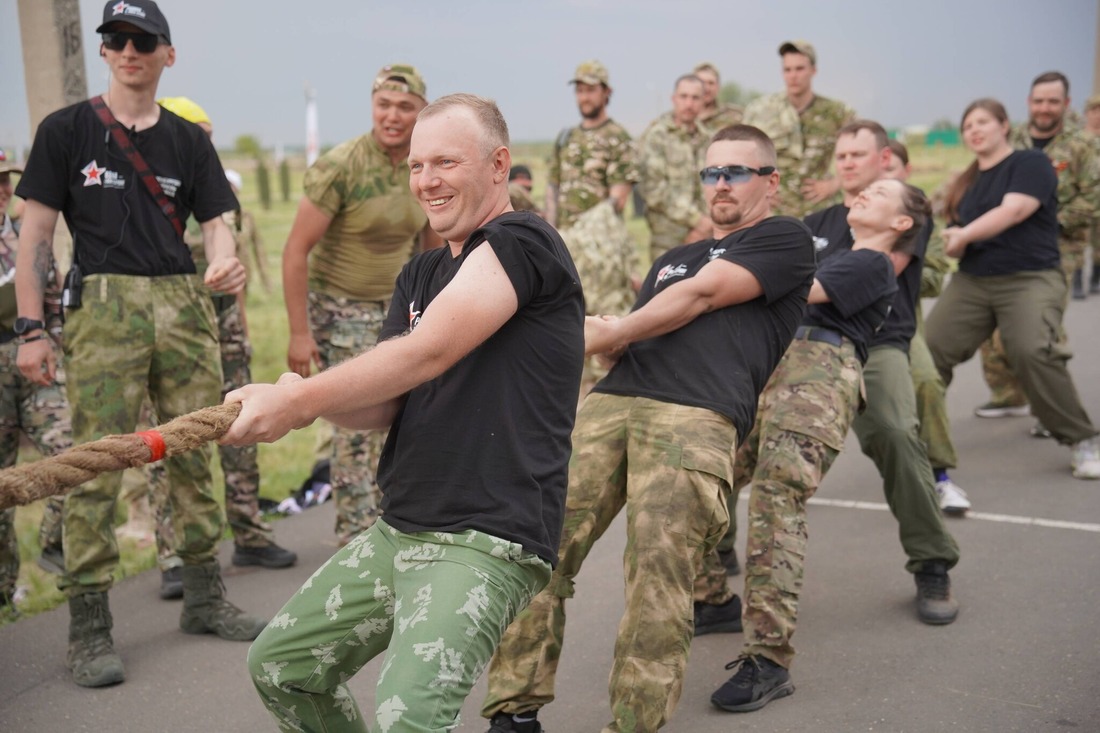 Испытание по перетягиванию каната