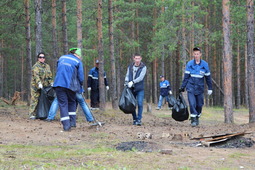 В течение трех часов работники Сосногорского ГПЗ приводили в порядок излюбленное место отдыха горожан