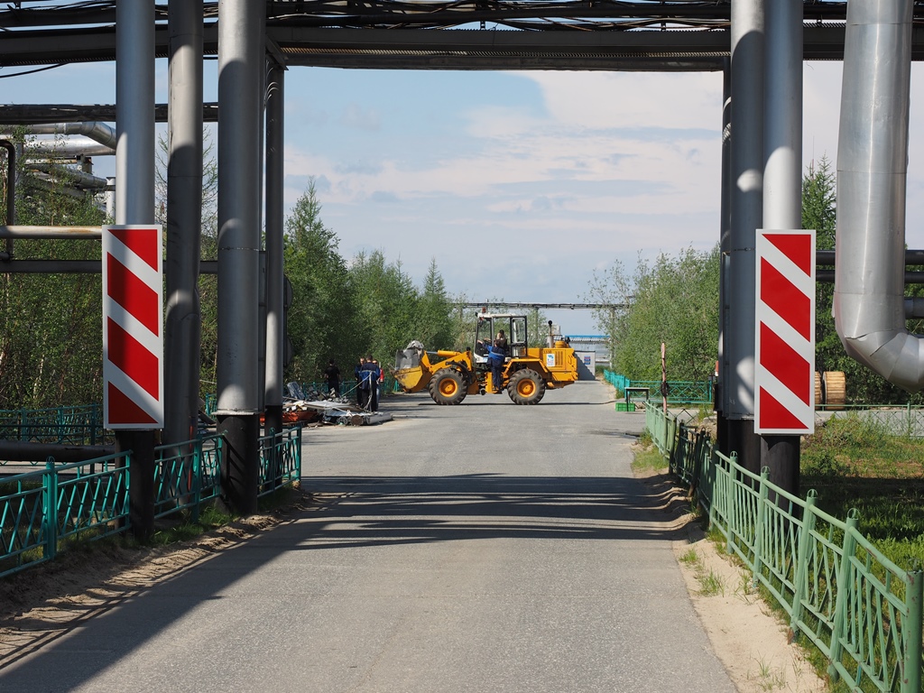 Ухоженная территория завода — залог порядка на рабочем месте каждого