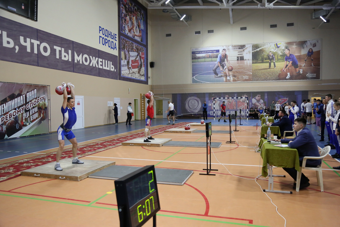 В Чемпионате ЯНАО по гиревому спорту приняли участие более 50 спортсменов
