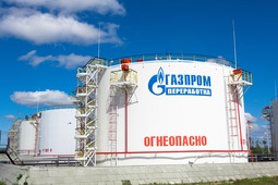Резервуары товарно-сырьевой базы Сургутского ЗСК