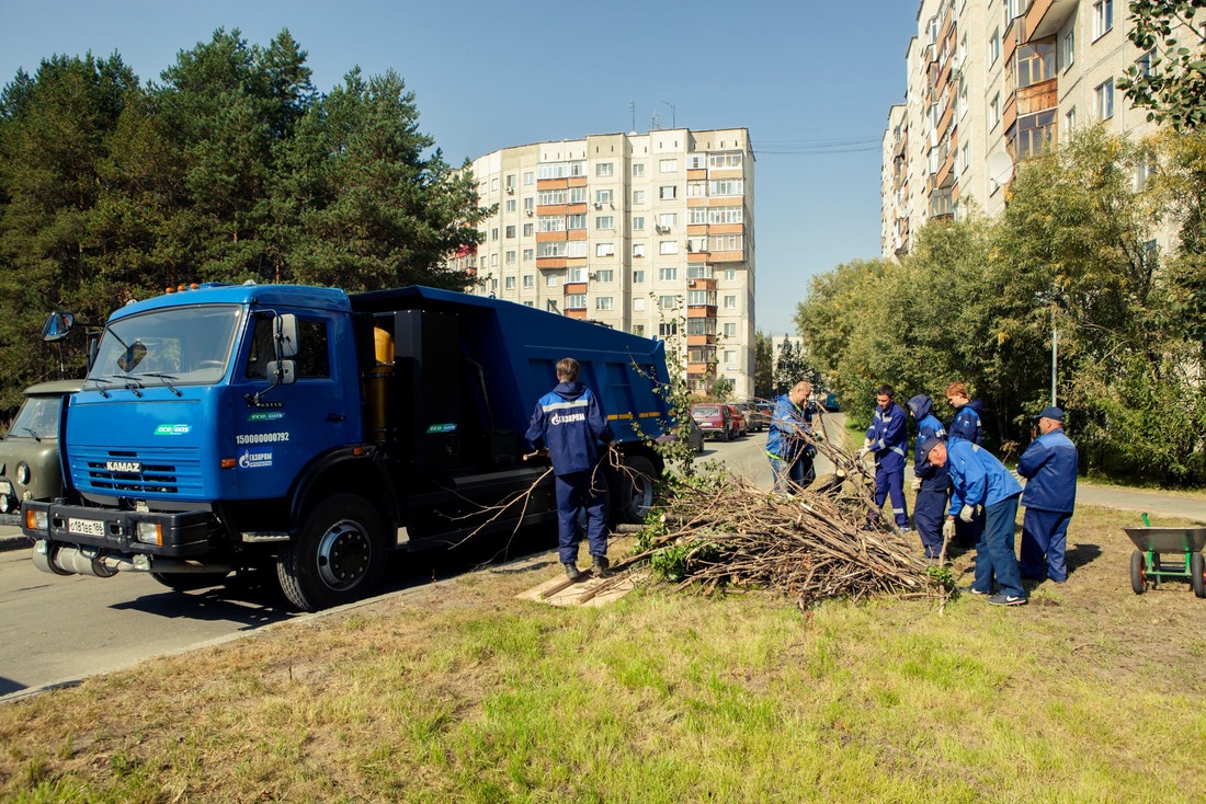Работники Сургутского ЗСК — участники экологической акции