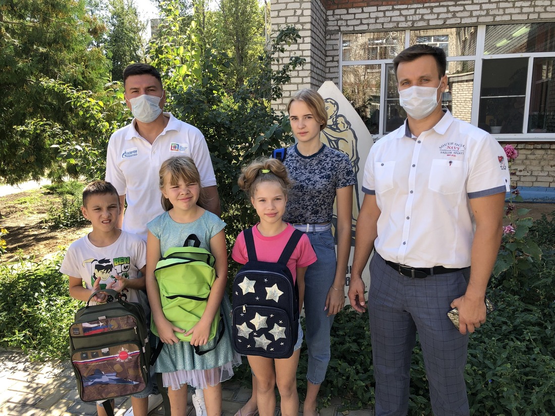 Представители СМУС Астраханского ГПЗ поздравили воспитанников центра "Юность"