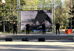 Концерт состоялся у чаши Вечного Огня. Оренбург