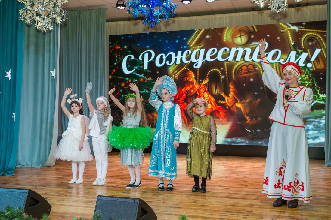 Актерами спектакля в селе Подгородняя Покровка стали дети