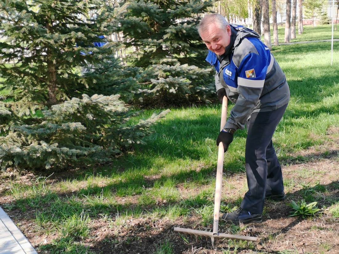 Директор завода Виталий Кравченко