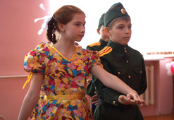 Школьники подготовили к 100-летию Героя творческую программу