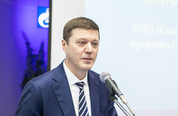 Дмитрий Пономарёв отвечает на вопросы заводчан